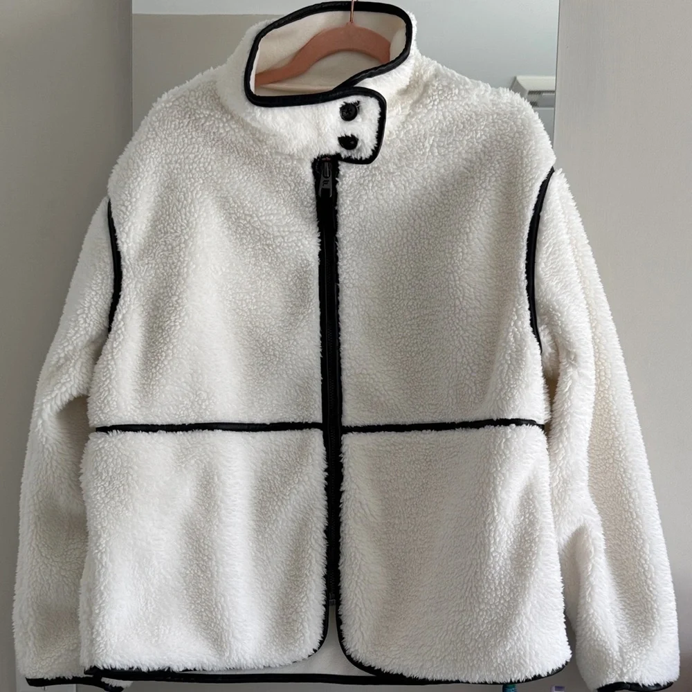 Fabletics Cream Sherpa Jacket with Black Piping - Picture 5 of 7